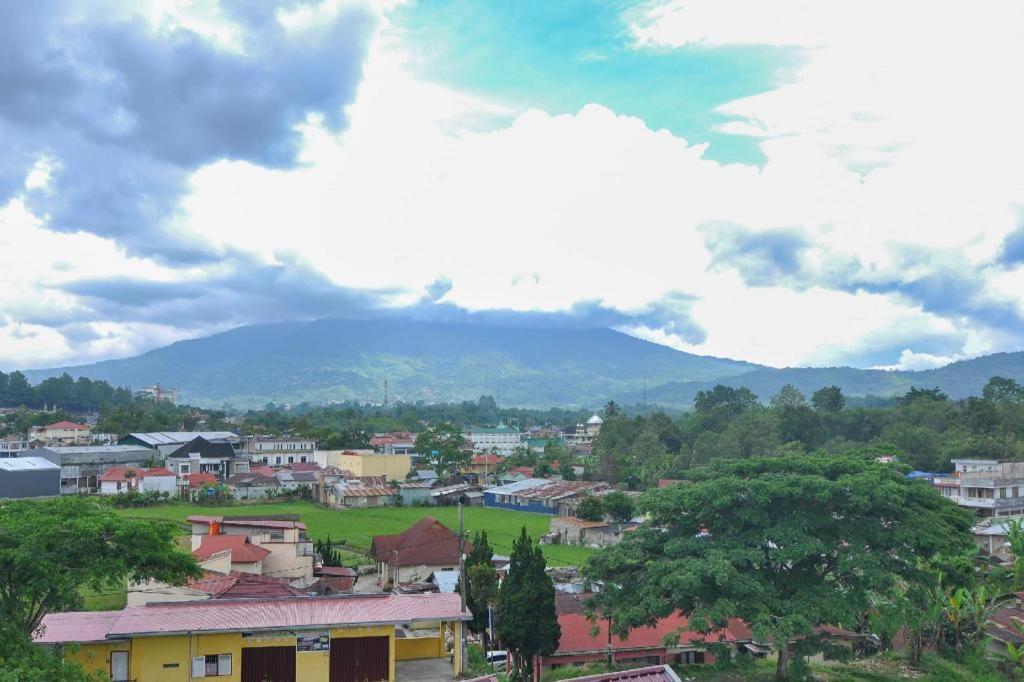 Oyo 838 Sanjaya Homestay Syariah Bukittinggi Exterior photo